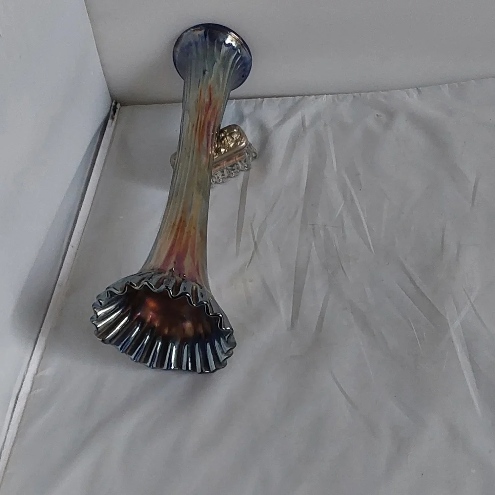 Vintage Amethyst Carnival Glass‎ Swung Vase -16
